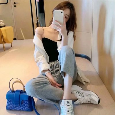 外宿的霍莉